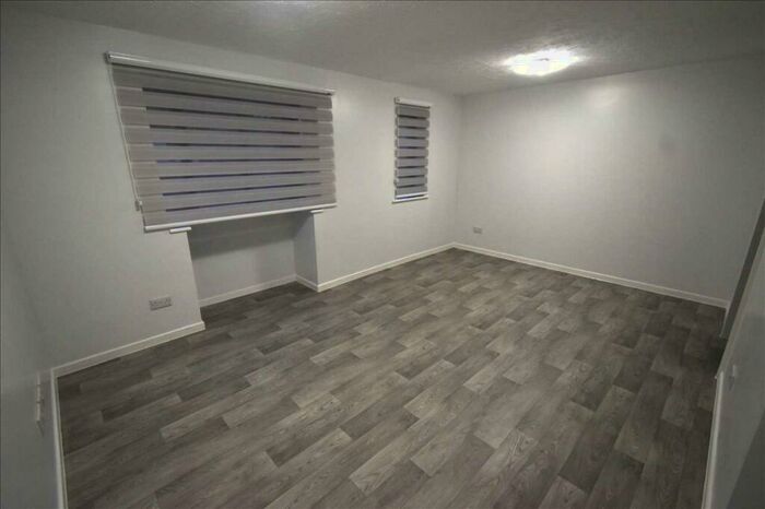 2 Bedroom Apartment To Rent In Longtown Court, Osborne Road, Stone, DA2