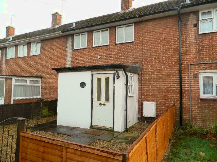 2 Bedroom Terraced House To Rent In Seacombe Green, Millbrook, Southampton, SO16