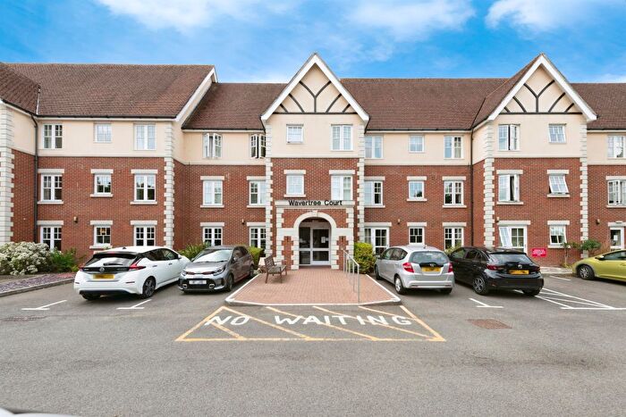 1 Bedroom Flat For Sale In Massetts Road, Horley, RH6