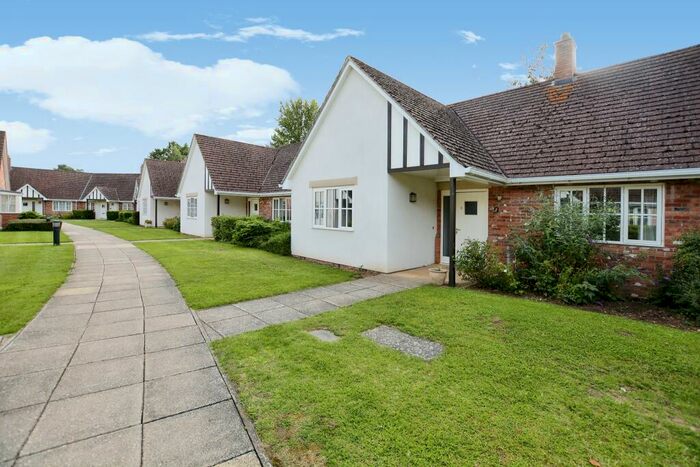 2 Bedroom Bungalow For Sale In Brampton Valley Lane, Chapel Brampton, Northampton, NN6