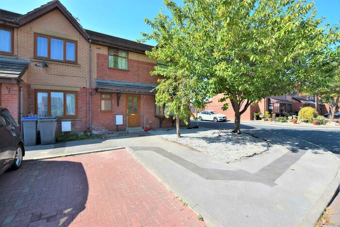 4 Bedroom End Of Terrace House To Rent In Catterall Close, Blackpool, FY1