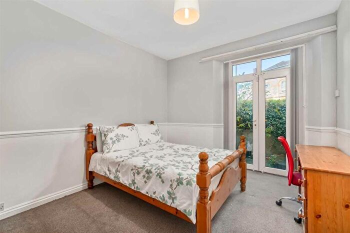 9 Bedroom End Of Terrace House To Rent In North Hill, Plymouth, PL4