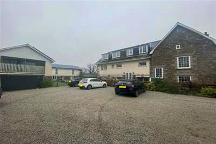 2 Bedroom Flat To Rent In Stithians, TR3