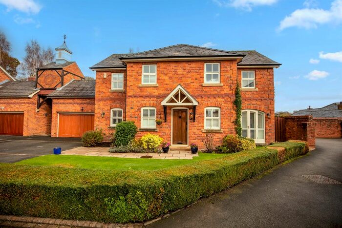 4 Bedroom Detached House For Sale In Steadings Rise, Mere, Knutsford, WA16