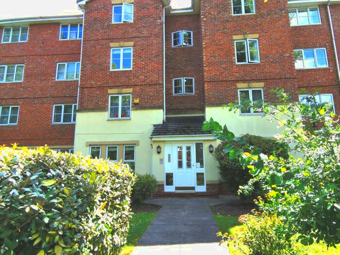 1 Bedroom Flat To Rent In Alexandra Mews, Whalley Range, M16