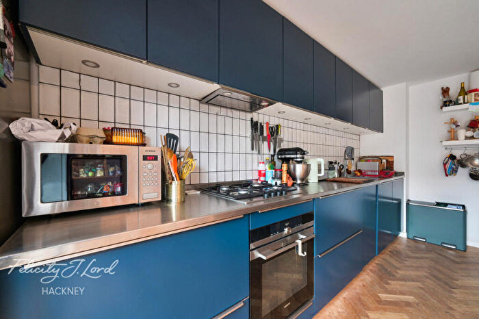3 Bedroom Terraced House To Rent In Beeston Close, London, E8