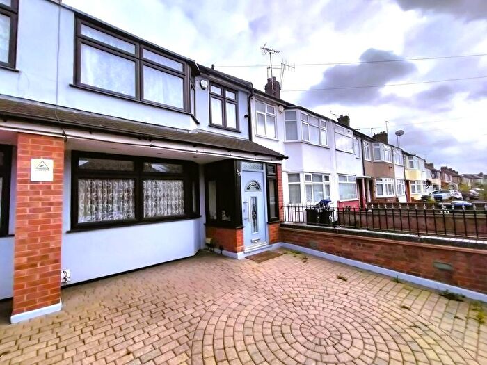 3 Bedroom Property To Rent In Nightingale Road, Edmonton, N9