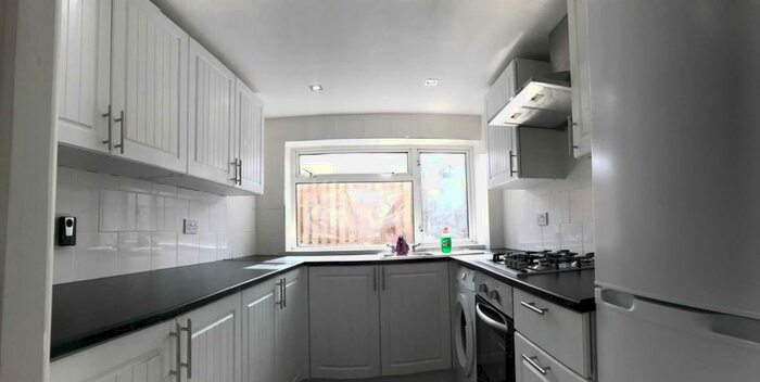 3 Bedroom Apartment To Rent In Pontcanna Street, Pontcanna, CF11