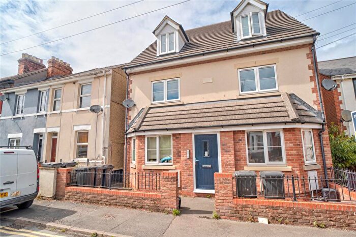 2 Bedroom Duplex For Sale In Dixon Street, Old Town, Swindon, SN1