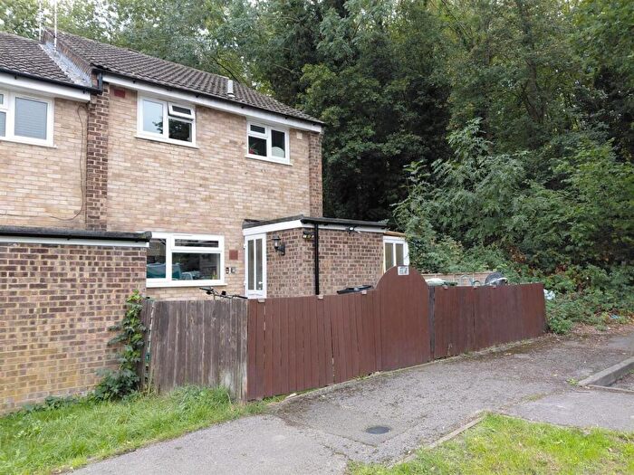 3 Bedroom End Of Terrace House For Sale In Porchester Close, Hartley, DA3