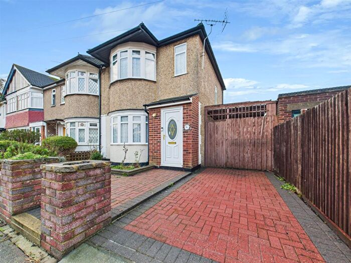 3 Bedroom End Terrace House For Sale In Selby Chase, Ruislip, HA4