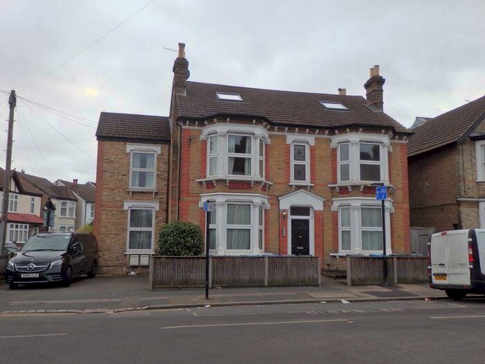 1 Bedroom Flat To Rent In Thornton Heath, CR7