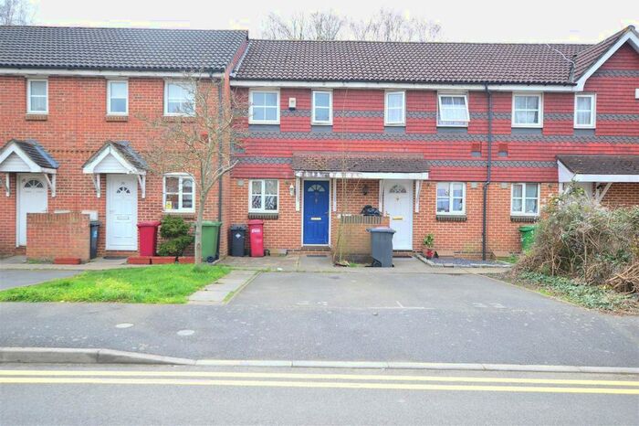 2 Bedroom Terraced House To Rent In Stranraer Gardens, Slough, SL1
