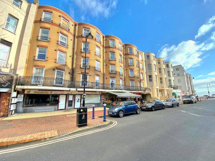 2 Bedroom Flat To Rent In Terminus Road, Eastbourne, BN21