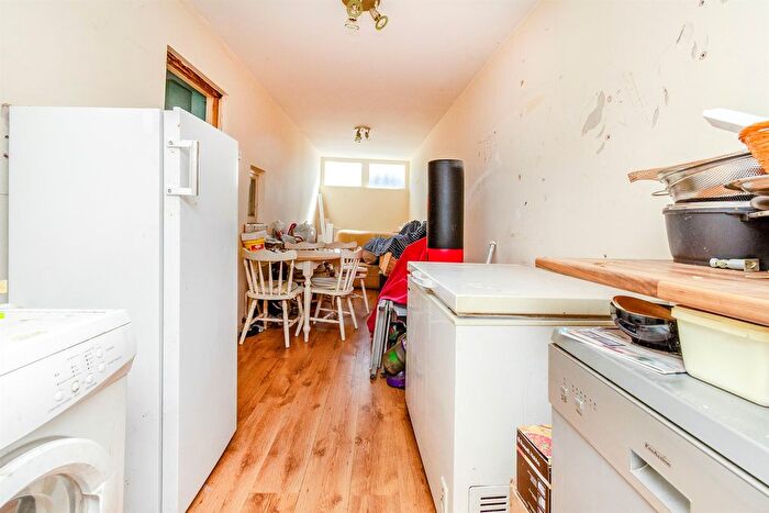 3 Bedroom Semi-detached House For Sale In Rosemary Crescent West, Wolverhampton, WV4