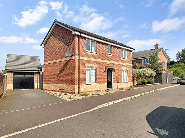 3 Bedroom Detached House For Sale In Watts Drive, Shifnal, Shropshire, TF11