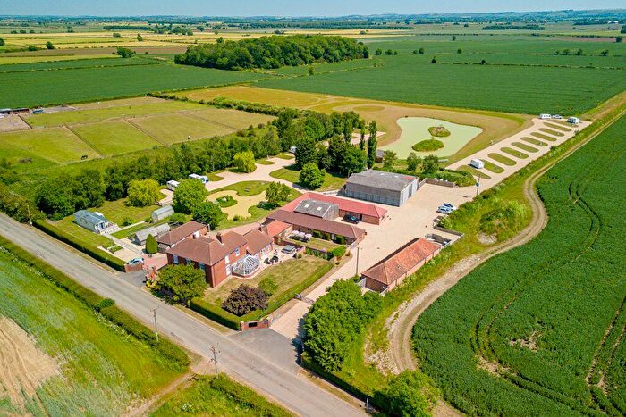5 Bedroom Country House For Sale In Cross Lane, Glentham, Market Rasen, LN8