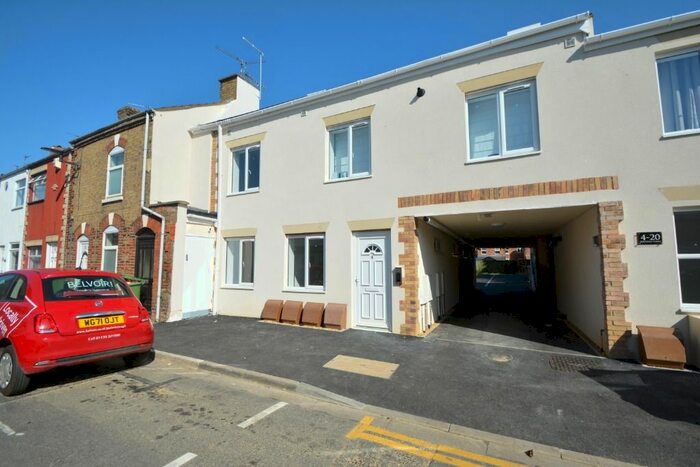 1 Bedroom Flat To Rent In Whitsed Street, Eastfield, Peterborough, PE1
