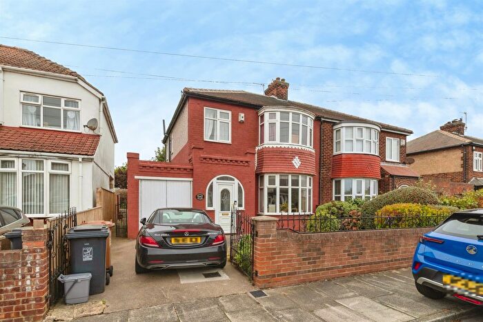 3 Bedroom Semi-Detached House For Sale In Ventnor Avenue, Hartlepool, TS25