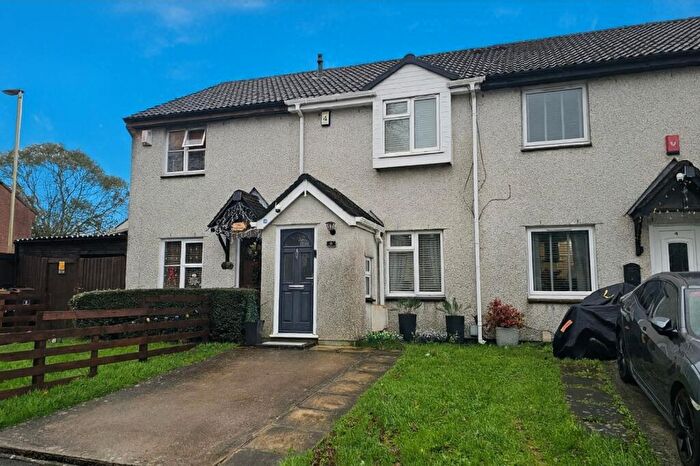 3 Bedroom Semi Detached House For Sale In Kirkstall Close, Plymouth, PL2