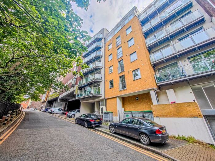 1 Bedroom Flat To Rent In Tetty Way, Bromley, BR1