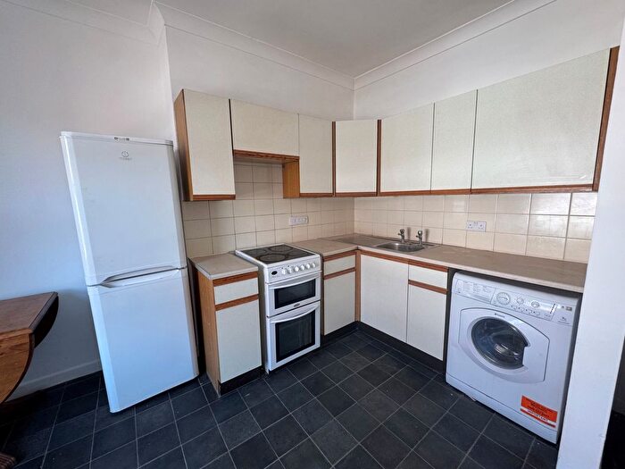 1 Bedroom Flat To Rent In - Old Christchurch Road, BH1