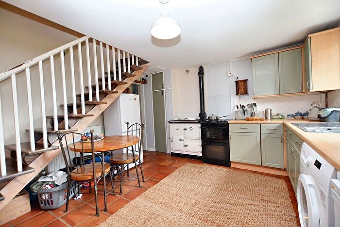 2 Bedroom Terraced House For Sale In Lees Road, Willesborough, TN24