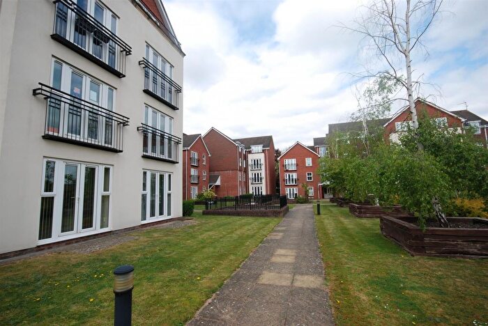 2 Bedroom Flat To Rent In Birch Meadow Close, Warwick, CV34