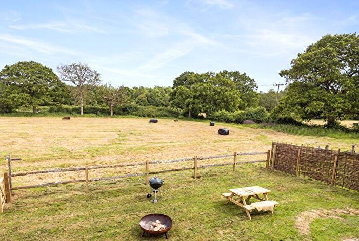 2 Bedroom Apartment To Rent In Park Lane, Horsham, RH13