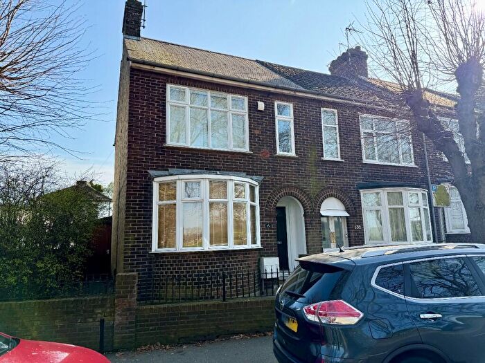 2 Bedroom End Of Terrace House For Sale In Marlborough Road, Gillingham, Kent, ME7