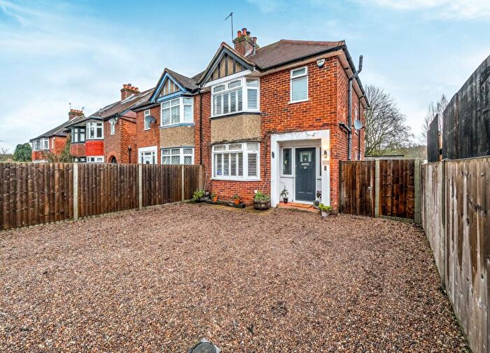 3 Bedroom Semi Detached House For Sale In Kingsmead Road, High Wycombe, Buckinghamshire, HP11