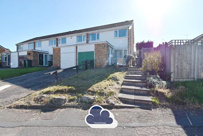 3 Bedroom End Terrace House For Sale In Troutbeck Road, Coventry, CV5