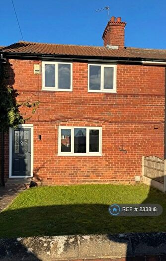 3 Bedroom Terraced House To Rent In Streatfield Crescent, Doncaster, DN11