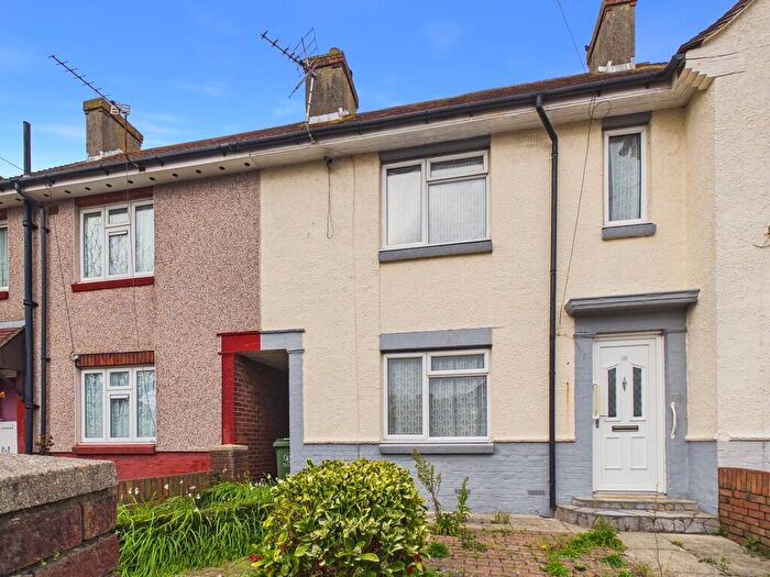 3 Bedroom Terraced House For Sale In Totland Road, Cosham, PO6