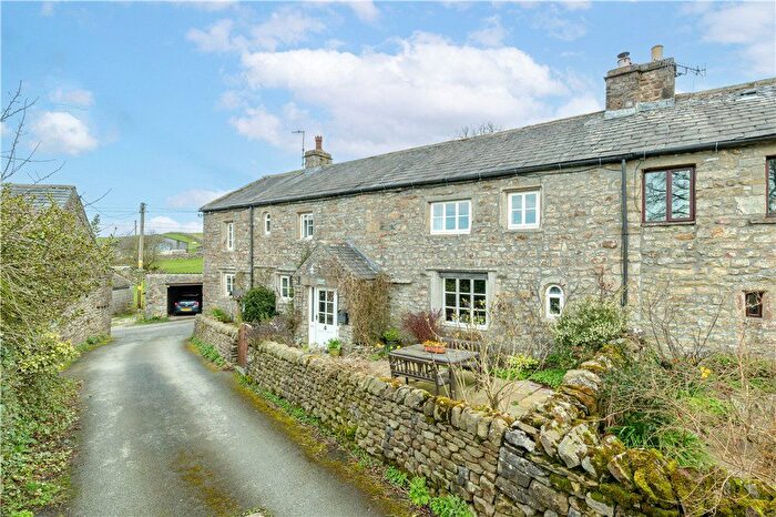 3 Bedroom Detached House For Sale In Brackenber Farmhouse, Cold Cotes, Clapham, Lancaster, LA2