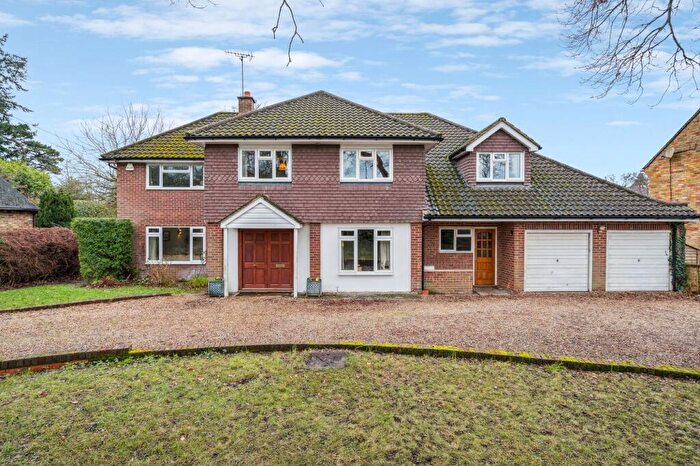 6 Bedroom Detached House For Sale In Shootersway, Berkhamsted, HP4