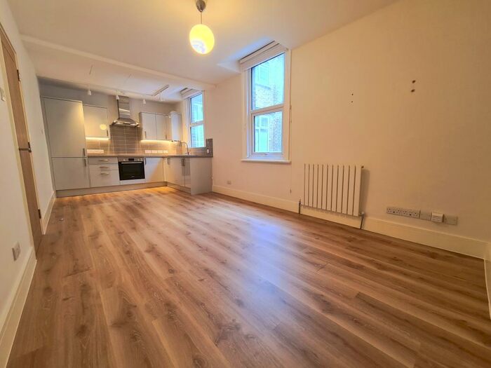 1 Bedroom Apartment To Rent In Murrays Yard, Woolwich, SE18