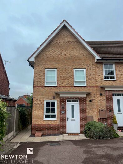 2 Bedroom Terraced House To Rent In Edgbaston Drive, Retford, DN22