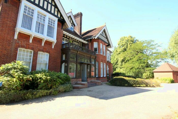 2 Bedroom Apartment To Rent In Monken Hadley House, Broad Road, Braintree, Braintree, CM7