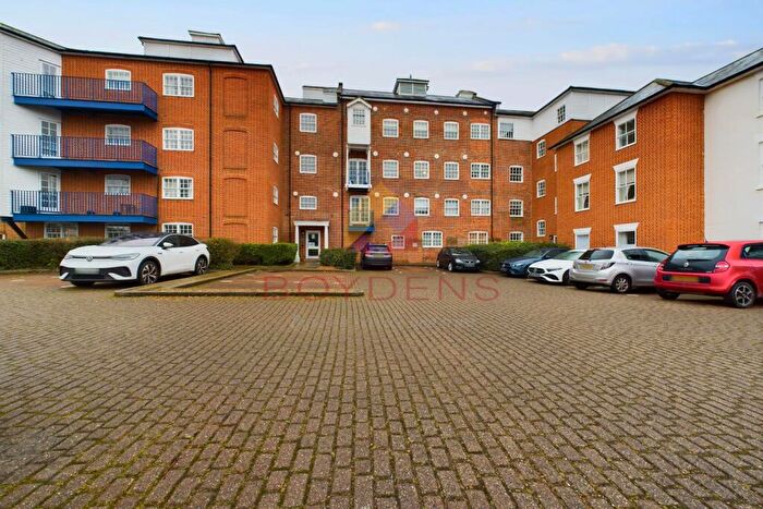 2 Bedroom Apartment For Sale In West Bergholt, Colchester, CO6