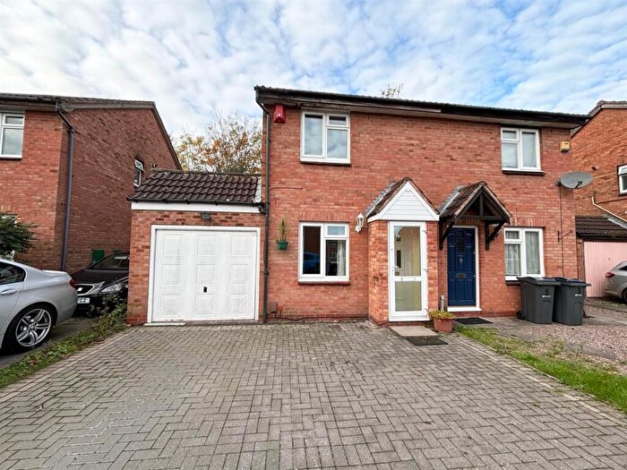 2 Bedroom House To Rent In Conyworth Close, Birmingham, B27