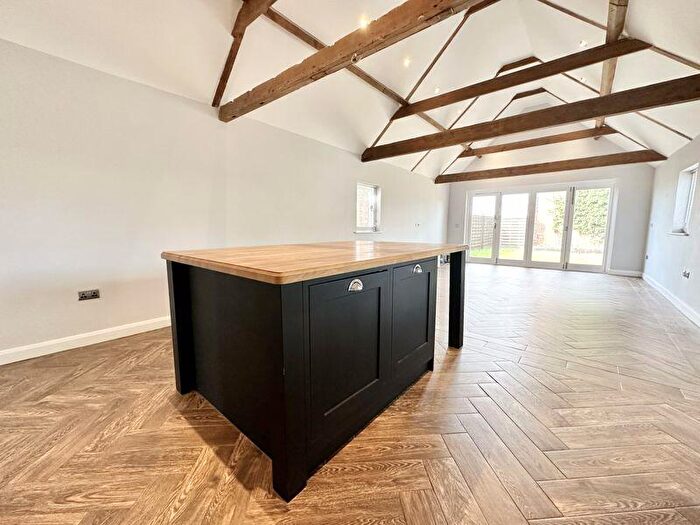 2 Bedroom Detached Bungalow For Sale In Manor Farm Barns, Wells Road, Healing, DN41