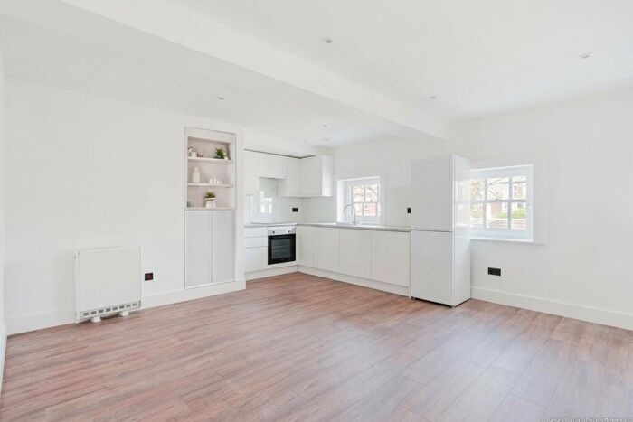 1 Bedroom Apartment To Rent In High Street, Dorking, RH4