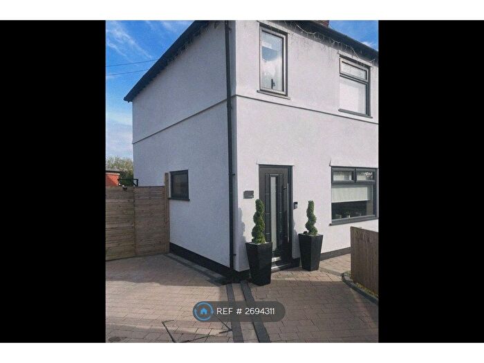 3 Bedroom Semi Detached House To Rent In Burnie Avenue, Bootle, L20