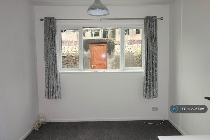 1 Bedroom Flat To Rent In Alexandra Road, Mutley, Plymouth, PL4