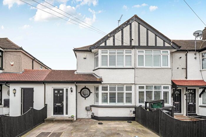 2 Bedroom End Of Terrace House For Sale In Lovelace Avenue, Bromley, BR2