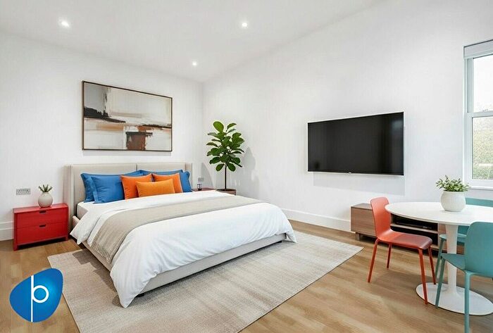 Studio To Rent In Natwest House, Shenley Road, Borehamwood, WD6