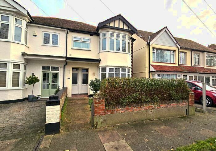 2 Bedroom Flat To Rent In Brunswick Road, Southend-On-Sea, SS1