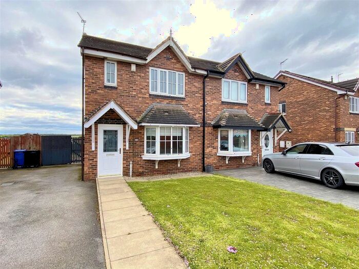 3 Bedroom Semi-Detached House To Rent In Bryson Close, Thorne, Nr Doncaster, DN8