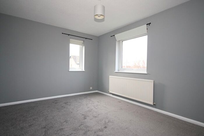 1 Bedroom Flat To Rent In Elder Road, Bisley, Woking, GU24